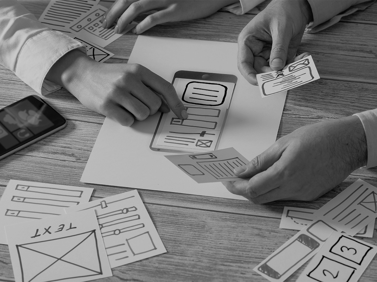 UX Team with Paper Prototype